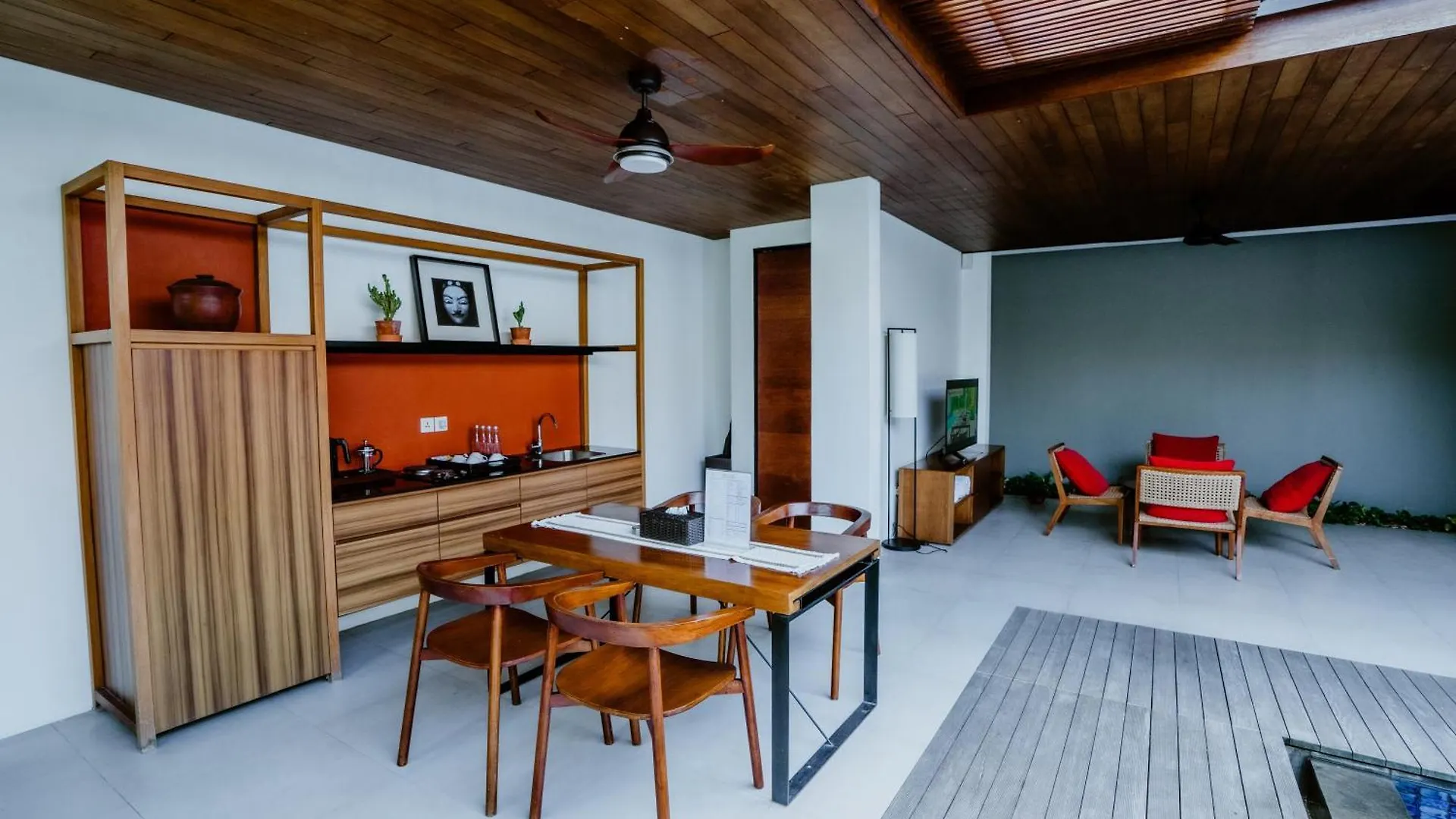 Abia Villa Legian