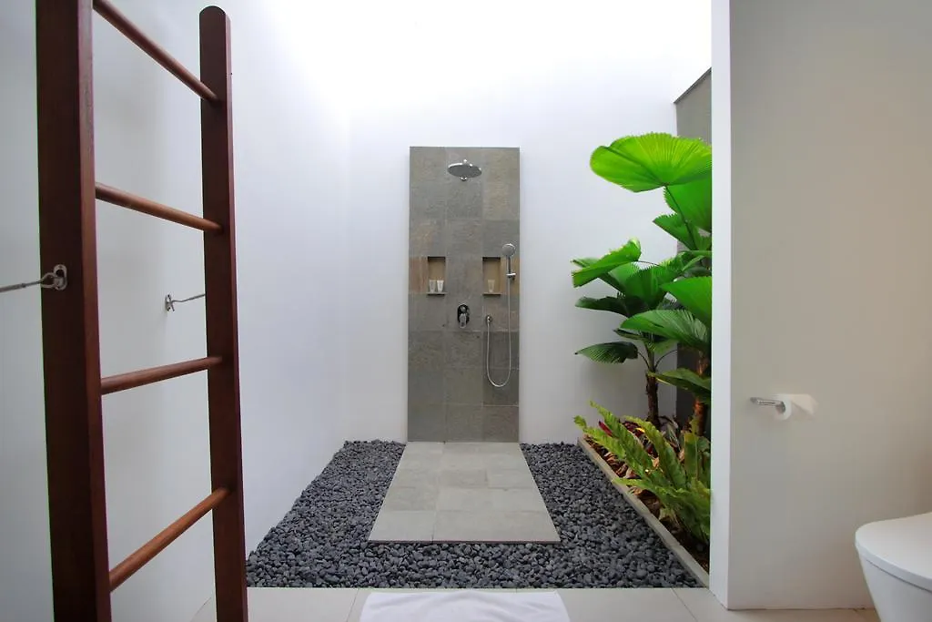 Abia Villa Legian