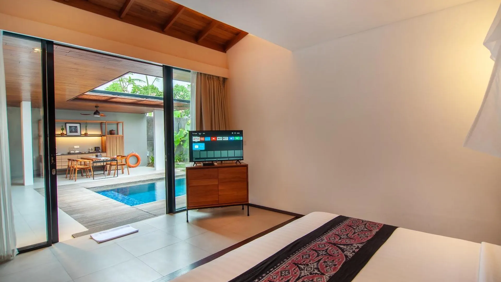 Abia Villa Legian